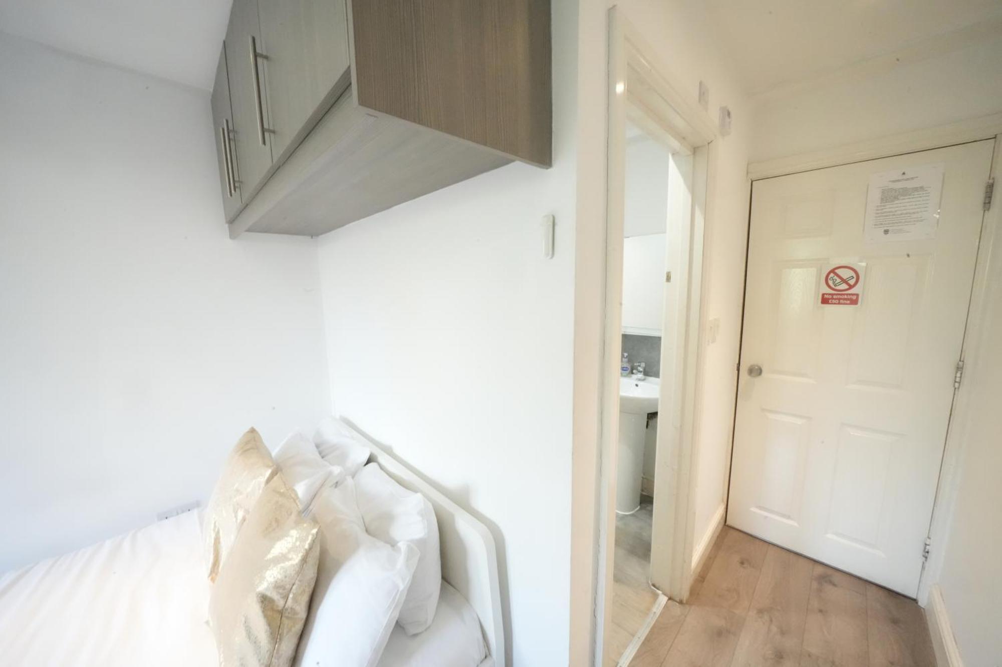 Grand Airport Ensuites Harmondsworth Eksteriør bilde